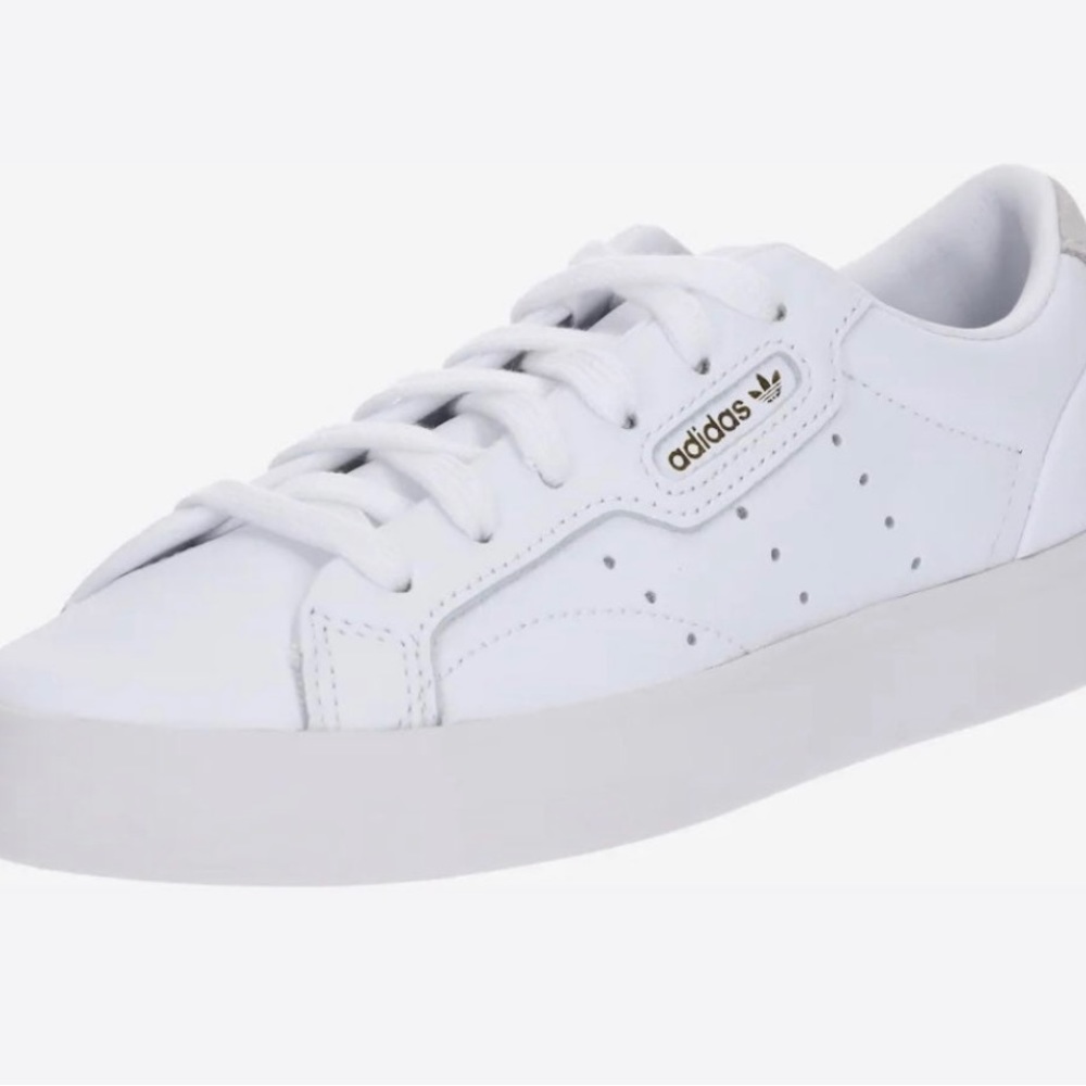 Adidas Sleek White Originals NIB women’s 7